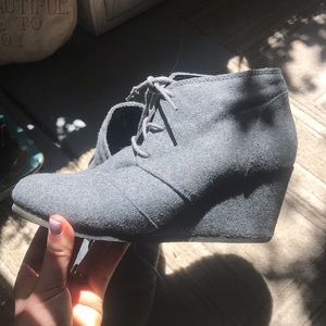 Super comfy wedge ankle boots